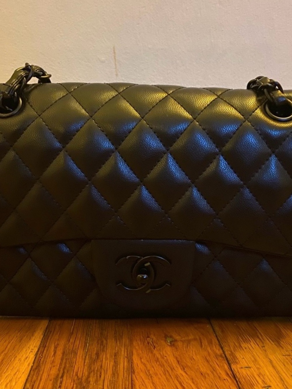 Classic Quilted Shoulder Bag - Black